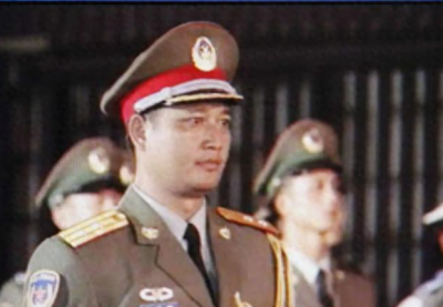 ​香港回归，让英军“下岗”的交接指挥官谭善爱，转业后去干了啥？