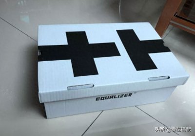 ​无中生有篮球鞋白紫配色开箱测评 equalizer无中生有篮球鞋在哪买