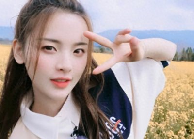 ​杨超越曝光和王源相识细节，得知过程后，网友：我承认我酸了！