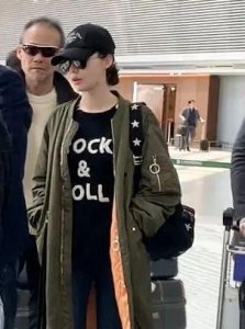 ​73岁王石突然自曝：我有一个3岁女儿