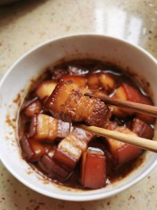 ​红烧肉的最简单的做法 红烧肉的最佳做法窍门