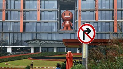 ​阿里员工激励政策调整，“长期现金”取代股票造富神话