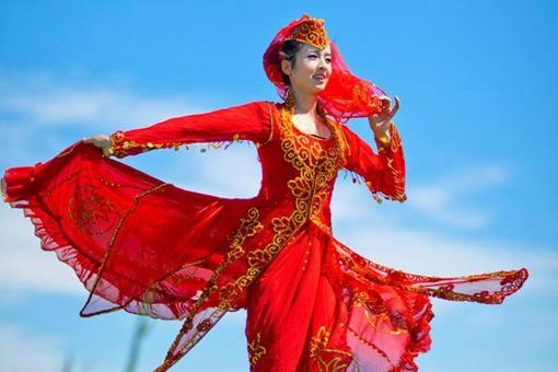 锡伯族的祈年树是什么?自然崇拜的遗俗