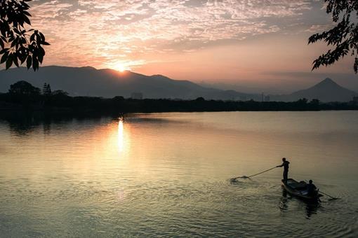 渔舟唱晚的详细意境和意思是什么