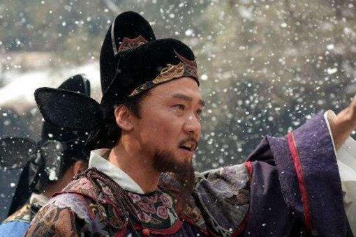 海瑞遭人排挤为什么还能升官?