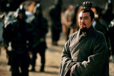 ​刘备想得天下,益州和荆州哪个更重要一些?