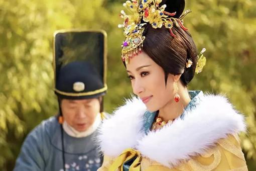 为什么明宪宗专宠万贵妃