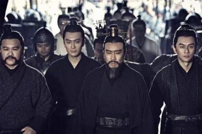 ​赤壁之战曹操损失多少兵力?