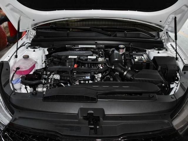 起亚K5凯酷三厢落地价是多少钱？-