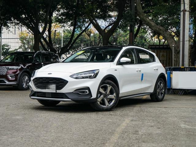 福克斯最新款落地需要多少钱？福克斯官方价-