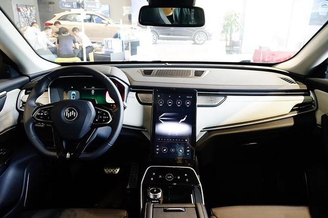 外型小改车厢更健康驾驶辅助升级威马EX5-Z实拍简评-