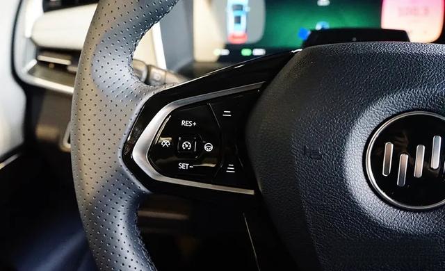 外型小改车厢更健康驾驶辅助升级威马EX5-Z实拍简评-