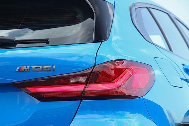 这驾感，依旧又浓又辣，试驾宝马M135i xDrive-