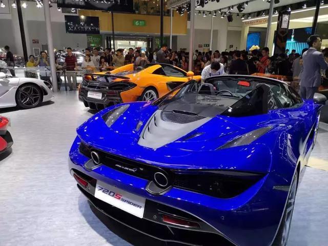 成都人为啥那么爱豪车?看看车展各大豪华品牌展台便知晓-