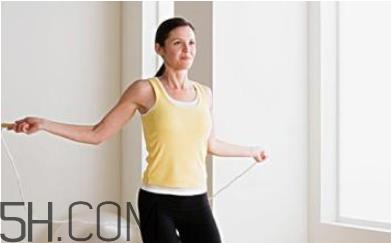 跳绳前后要注意什么？跳绳的好处和坏处