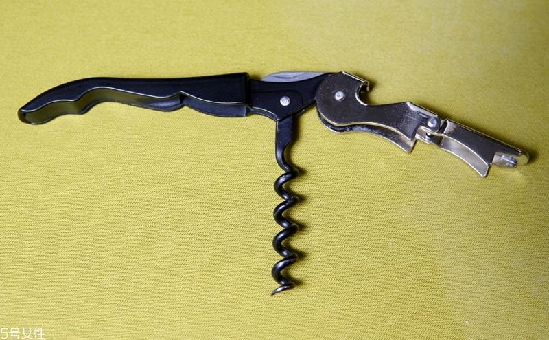 葡萄酒怎么用开瓶器开 4种开瓶器的使用方法 葡萄酒怎么用开瓶器开 4种开瓶器的使用方法