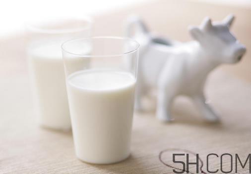 牛奶煮开了还有营养吗?牛奶可以加热吗? 牛奶煮开了还有营养吗?牛奶可以加热吗?