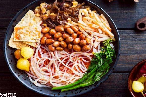 螺蛳粉的做法 螺蛳粉汤底做法及配方 螺蛳粉的做法 螺蛳粉汤底做法及配方