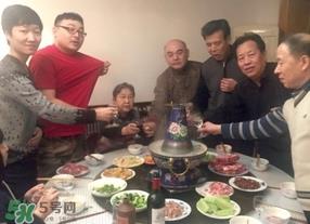 吃年夜饭为什么要关门?年夜饭为什么要关着门吃? 吃年夜饭为什么要关门?年夜饭为什么要关着门吃?