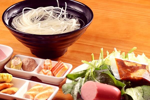 麻辣烫用什么辣椒好 选择性很多 麻辣烫用什么辣椒好 选择性很多