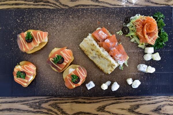 想用西餐前需要知道的礼仪文化问题 想用西餐前需要知道的礼仪文化问题