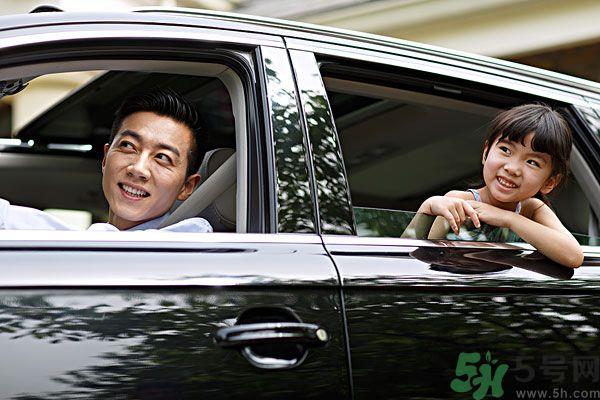 中午喝啤酒晚上能开车吗?喝酒多久后才能开车? 中午喝啤酒晚上能开车吗?喝酒多久后才能开车?