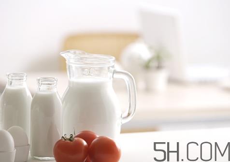 牛奶不适合什么人喝？牛奶多喝有副作用吗？