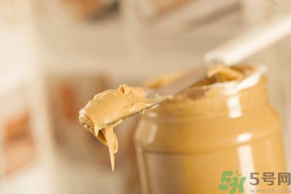 每天吃花生酱会胖吗?花生酱的热量高吗