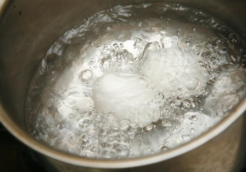 溏心蛋的做法 溏心蛋怎么做好吃 溏心蛋的做法 溏心蛋怎么做好吃