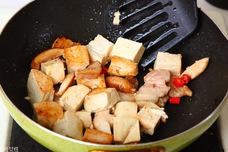 各种豆腐的区别与做法 各种豆腐怎么做最好吃 各种豆腐的区别与做法 各种豆腐怎么做最好吃