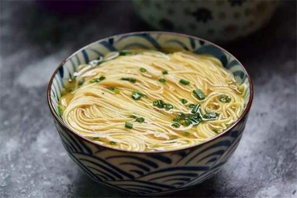 夏至吃什么面最好 夏至吃面条的寓意