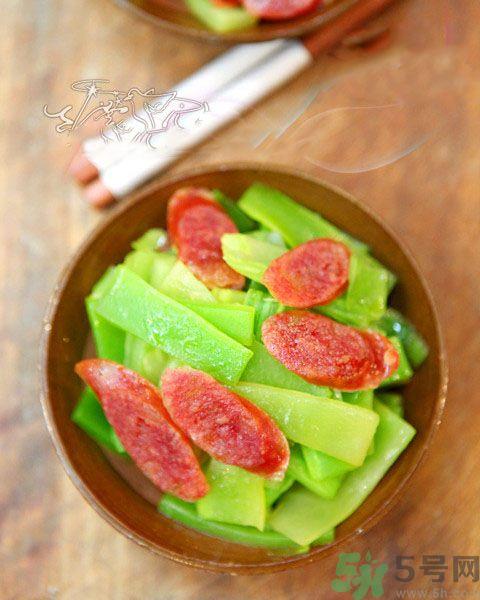 西蓝花炒腊肠怎么做?西蓝花炒腊肠好吃吗? 西蓝花炒腊肠怎么做?西蓝花炒腊肠好吃吗?