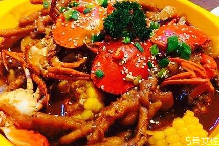 肉蟹煲是什么 肉蟹煲有什么食材 肉蟹煲是什么 肉蟹煲有什么食材