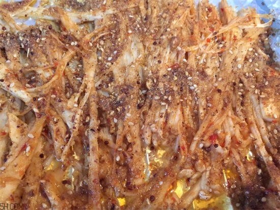 烤金针菇好吃的做法 烤箱版与家庭版推荐 烤金针菇好吃的做法 烤箱版与家庭版推荐