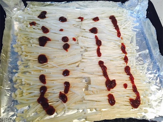 烤金针菇好吃的做法 烤箱版与家庭版推荐 烤金针菇好吃的做法 烤箱版与家庭版推荐