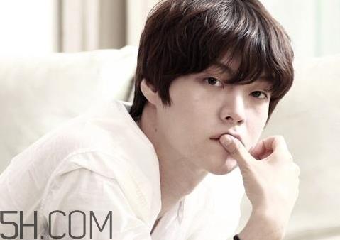 说男生是中央空调什么意思 女人说男人是中央空调是什么意思 说男生是中央空调什么意思 女人说男人是中央空调是什么意思