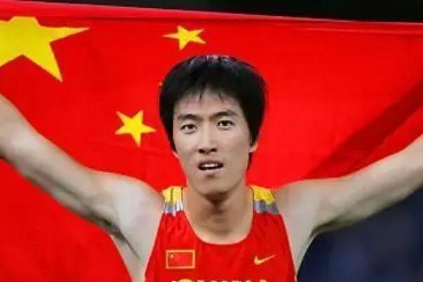 刘翔说大家没必要向他道歉 田径跨栏的高度是多少 刘翔说大家没必要向他道歉 田径跨栏的高度是多少