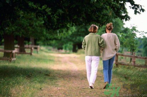 晚饭后多久可以运动?晚饭后散步有什么好处 晚饭后多久可以运动?晚饭后散步有什么好处