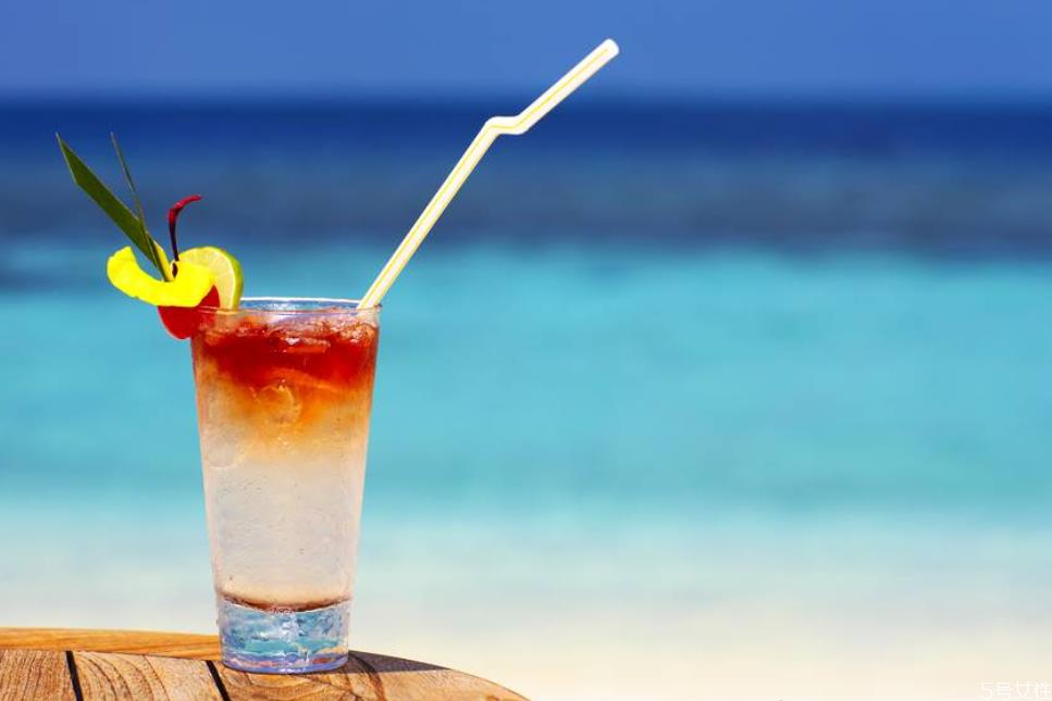 b52鸡尾酒怎么喝 b52点不着怎么办