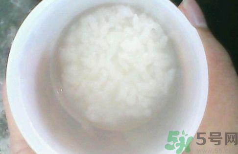 米汤可以洗脸吗?米汤洗脸有什么好处? 米汤可以洗脸吗?米汤洗脸有什么好处?
