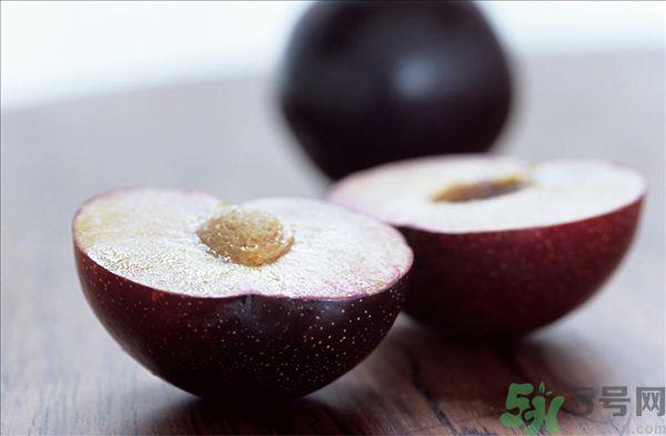 灰子和李子有什么区别?灰子的功效与禁忌 灰子和李子有什么区别?灰子的功效与禁忌