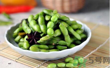 毛豆怎么煮不变黄？毛豆怎么煮不变黑？