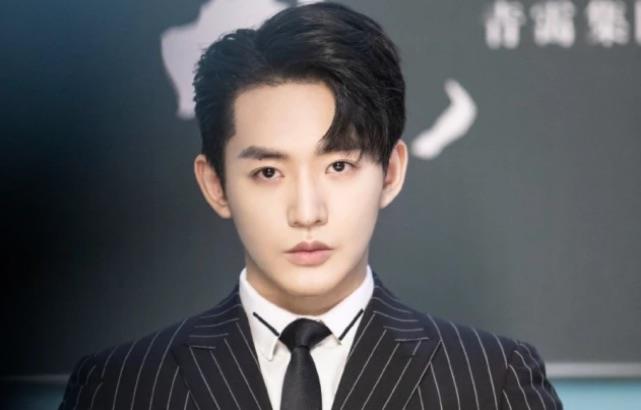 娱乐邓为有圈外女友很漂亮合照高清曝光,邓为唯一承认的前女友叫什么 2