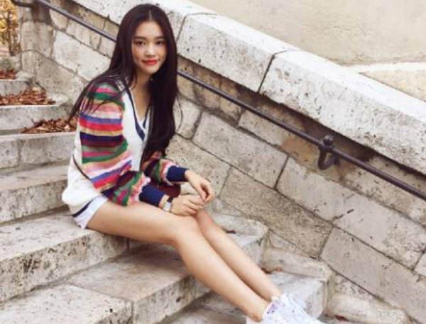 娱乐林允签约哪家经纪公司 周星驰捧红是星辉旗下艺人 3