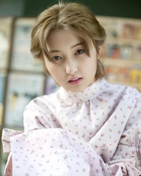 娱乐张子枫个人资料家庭背景父母是谁?张子枫是怎么火起来的? 2