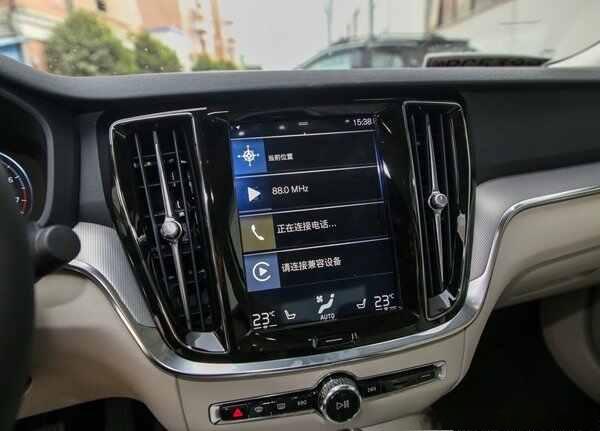 沃尔沃s60属于什么档次?沃尔沃s60的优缺点有哪些-