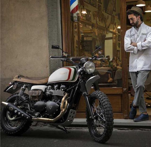 megalobox里男主骑的是什么摩托？-