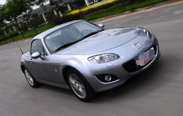 电业局长家里查出的光冈女王,是什么来头?-