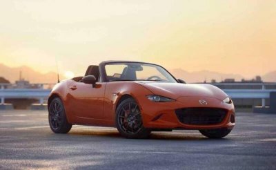 ​马自达跑车MX5值得买吗？马自达MX5有什么优缺点