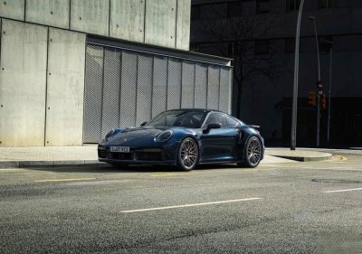 ​什么叫刀法精湛？看看992代保时捷911 Turbo